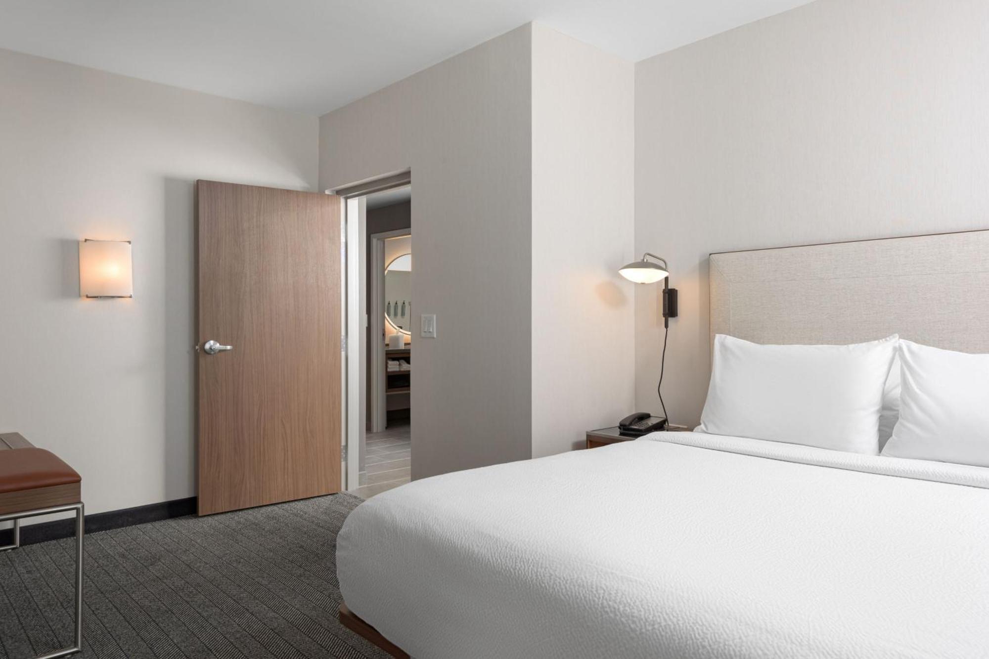 Courtyard By Marriott Nashville Смирна Экстерьер фото