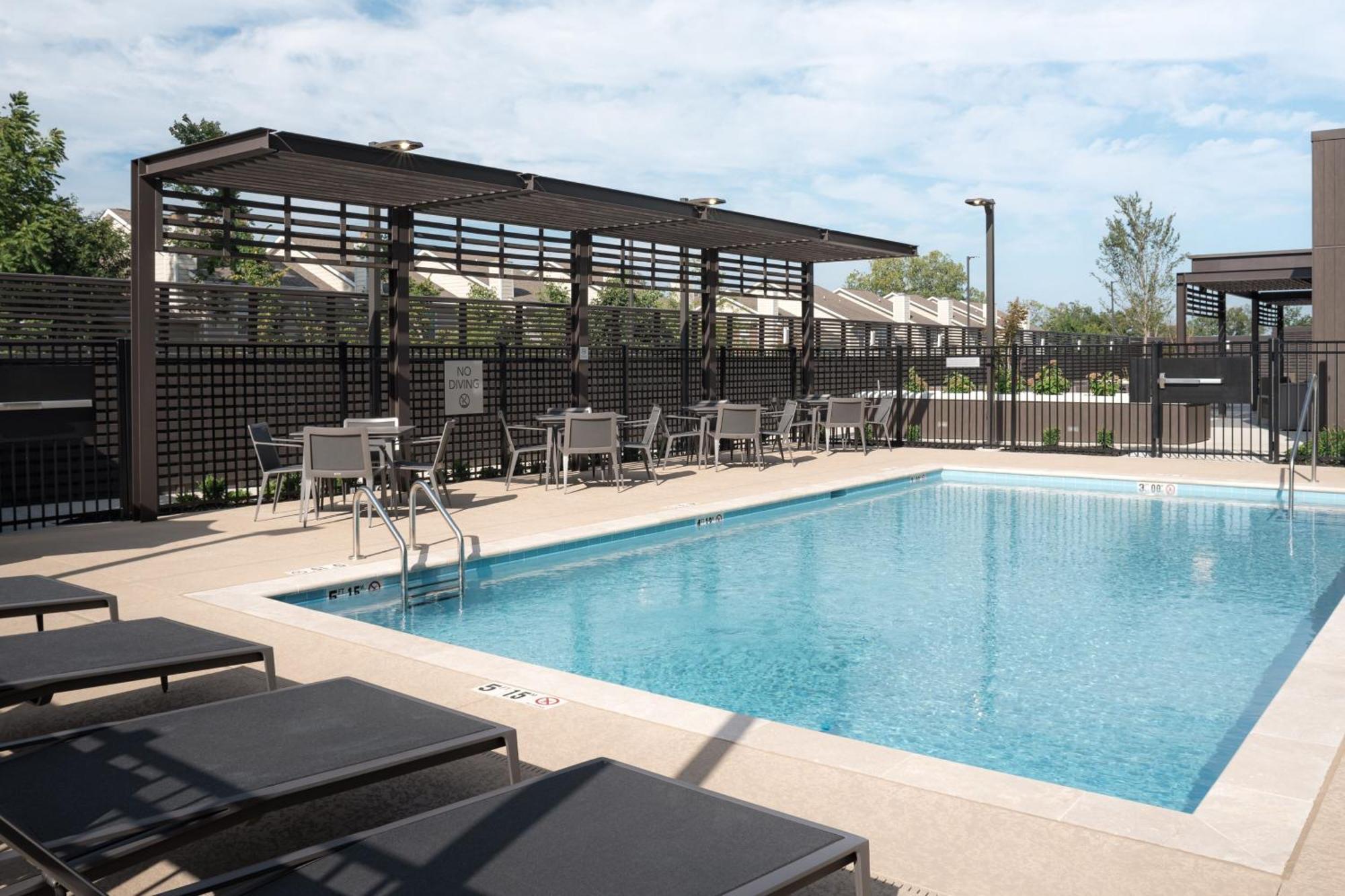 Courtyard By Marriott Nashville Смирна Экстерьер фото