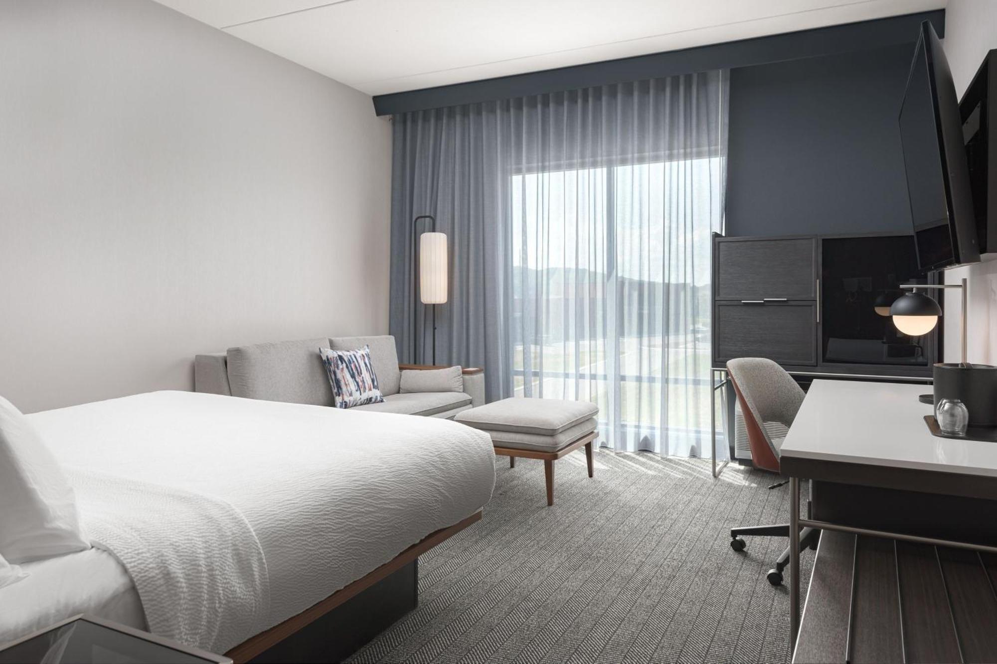 Courtyard By Marriott Nashville Смирна Экстерьер фото